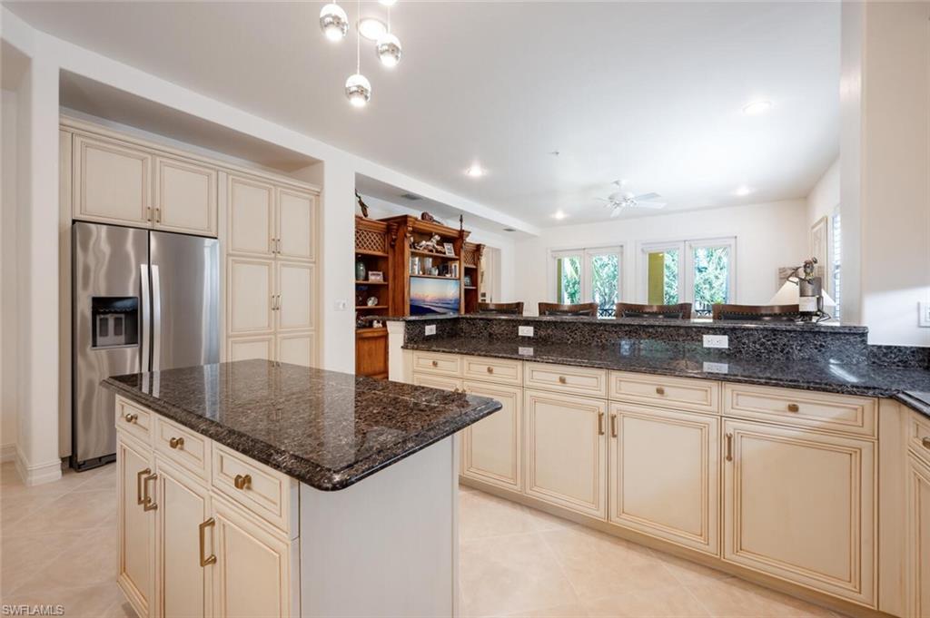 2843 Tiburon BLVD E # 102 Unit: 7-102