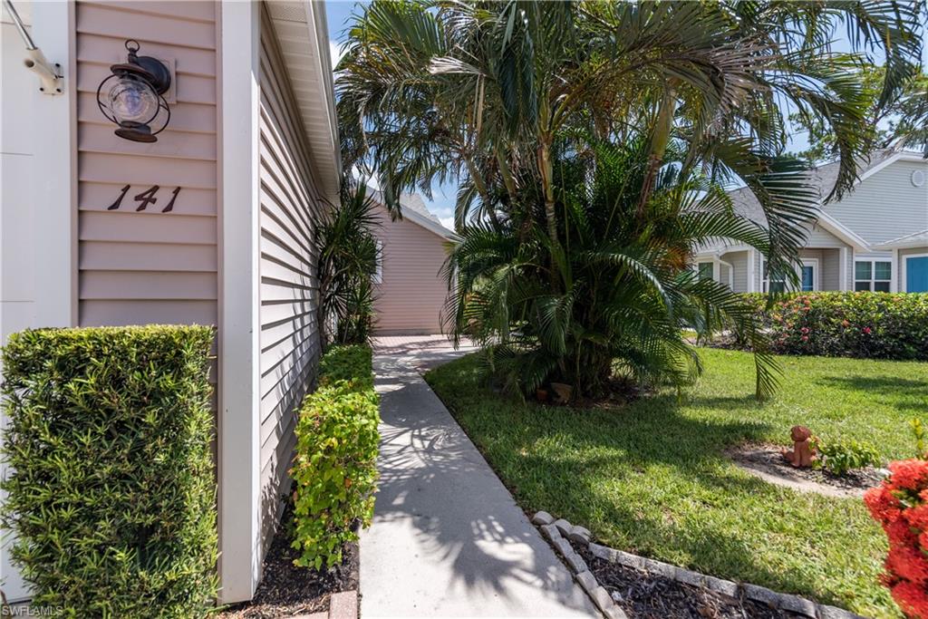 141 Bristol LN # 21, NAPLES Unit: C-21