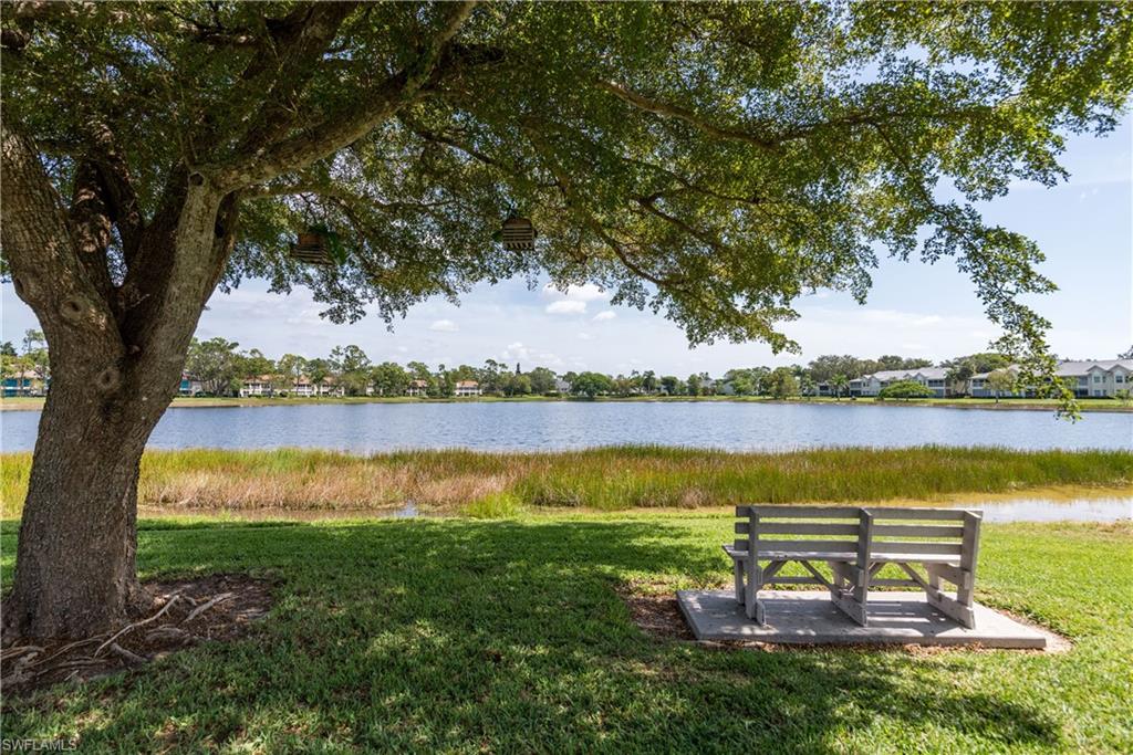 141 Bristol LN # 21, NAPLES Unit: C-21