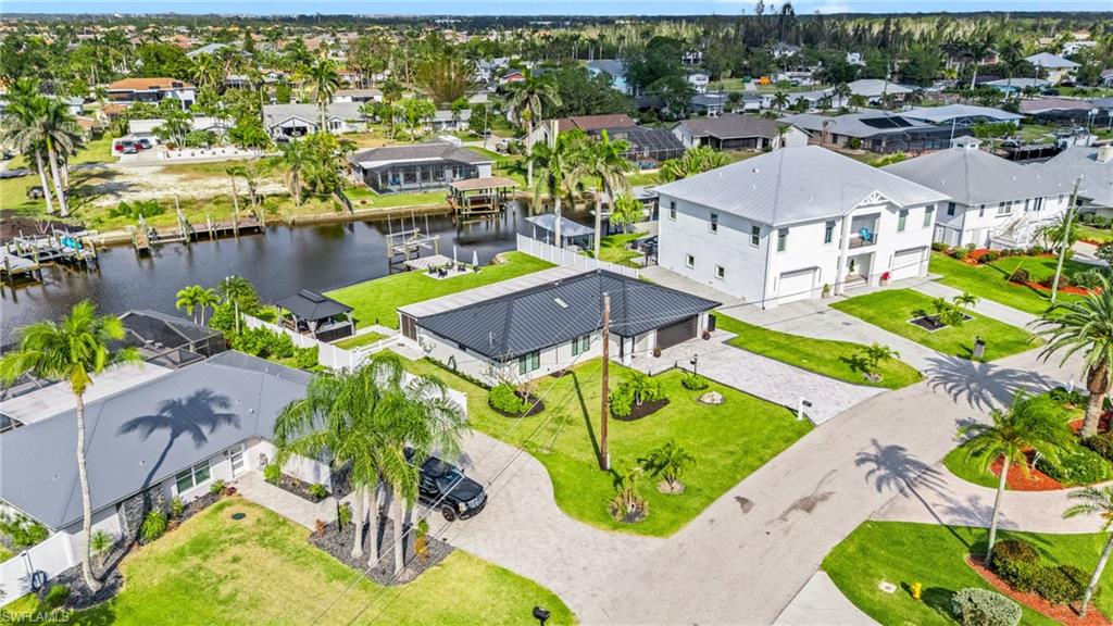 6212 Cocos DR
