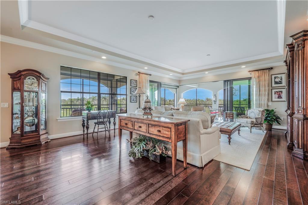 2555 Marquesa Royale LN # 301 Unit: 1-301