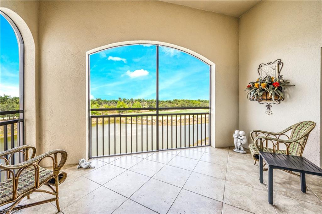 2555 Marquesa Royale LN # 301 Unit: 1-301