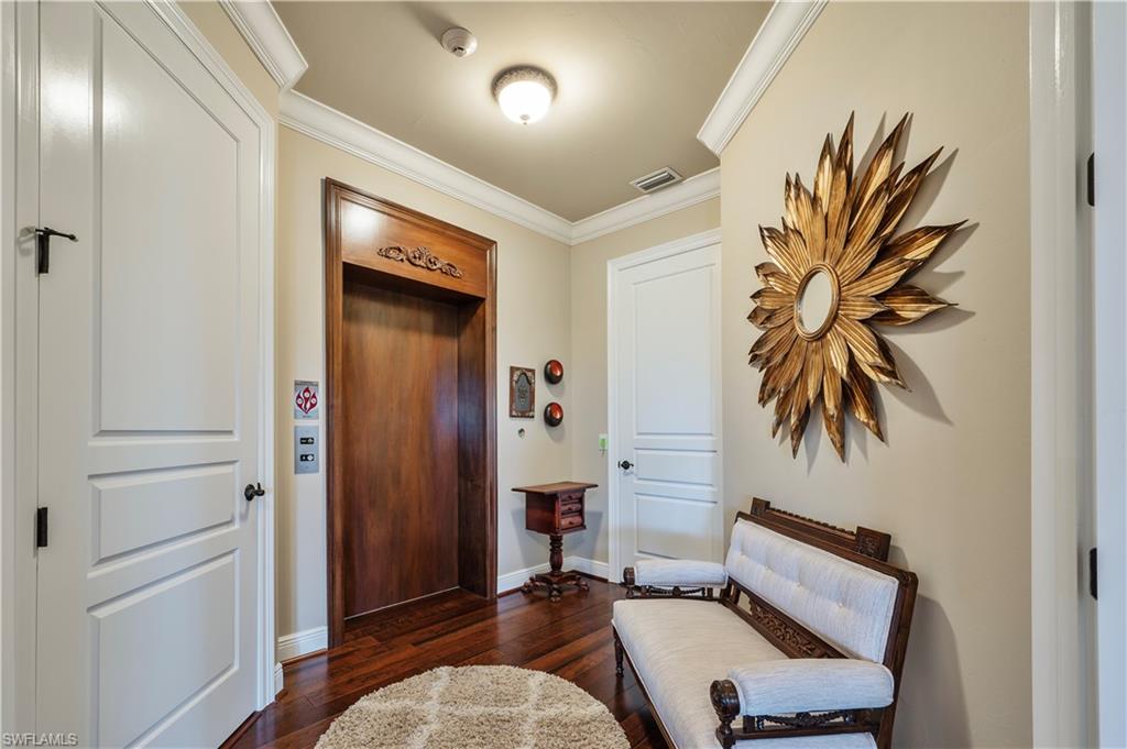 2555 Marquesa Royale LN # 301 Unit: 1-301