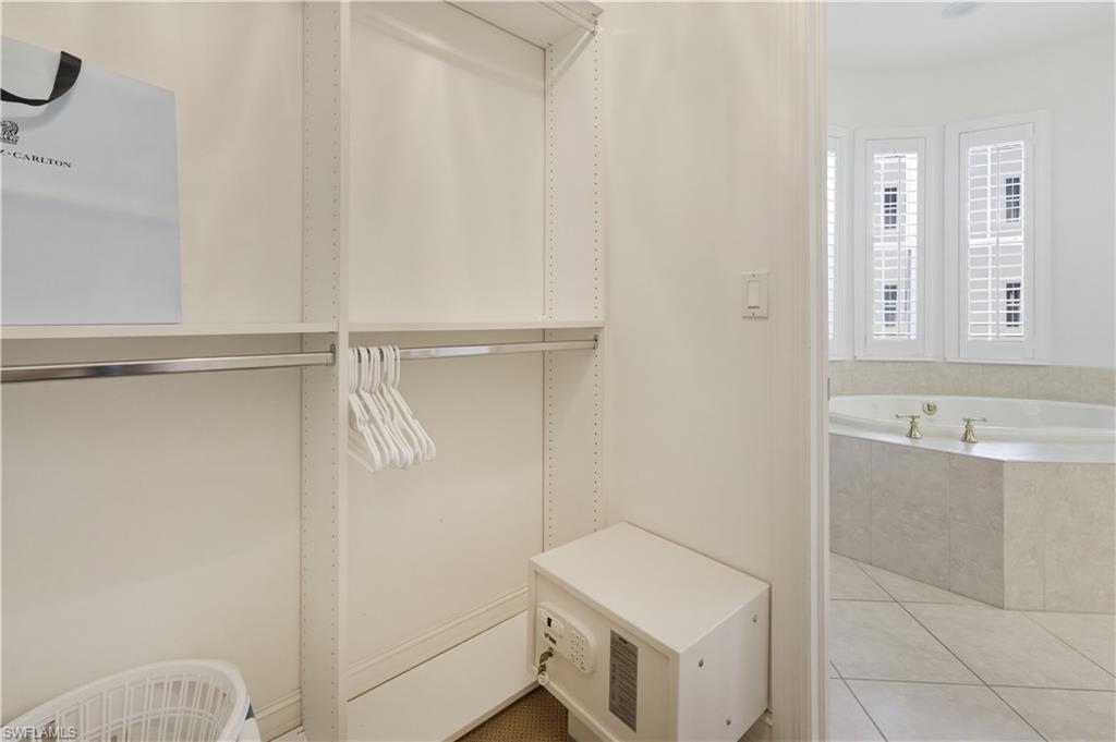 2859 Tiburon BLVD E 102