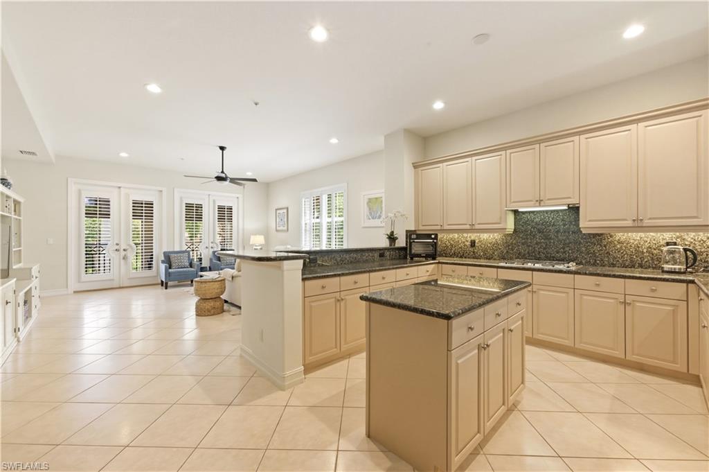 2859 Tiburon BLVD E 102