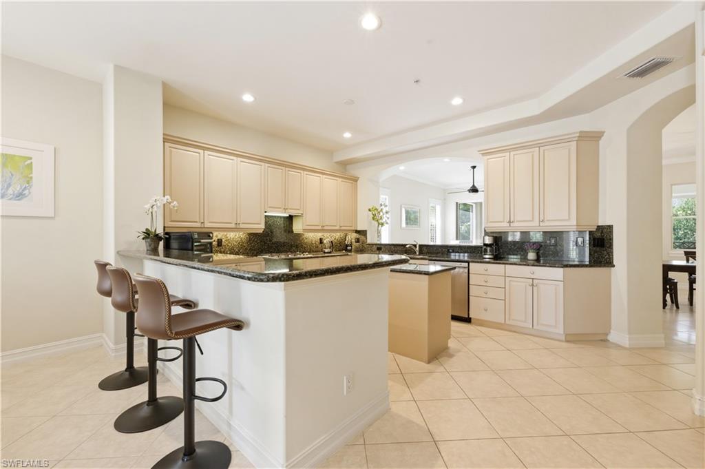 2859 Tiburon BLVD E 102