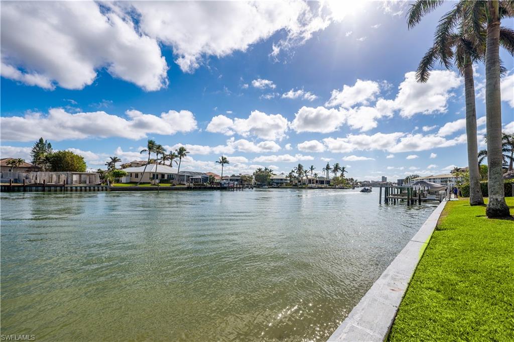 11118 Gulfshore # 203