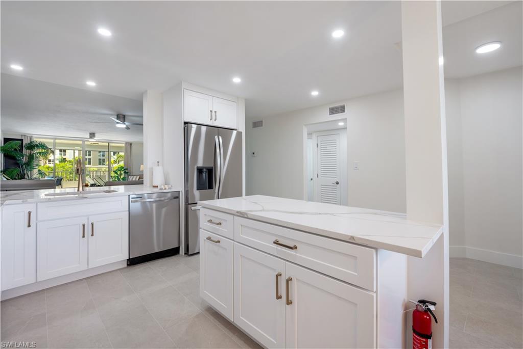 11118 Gulfshore # 203