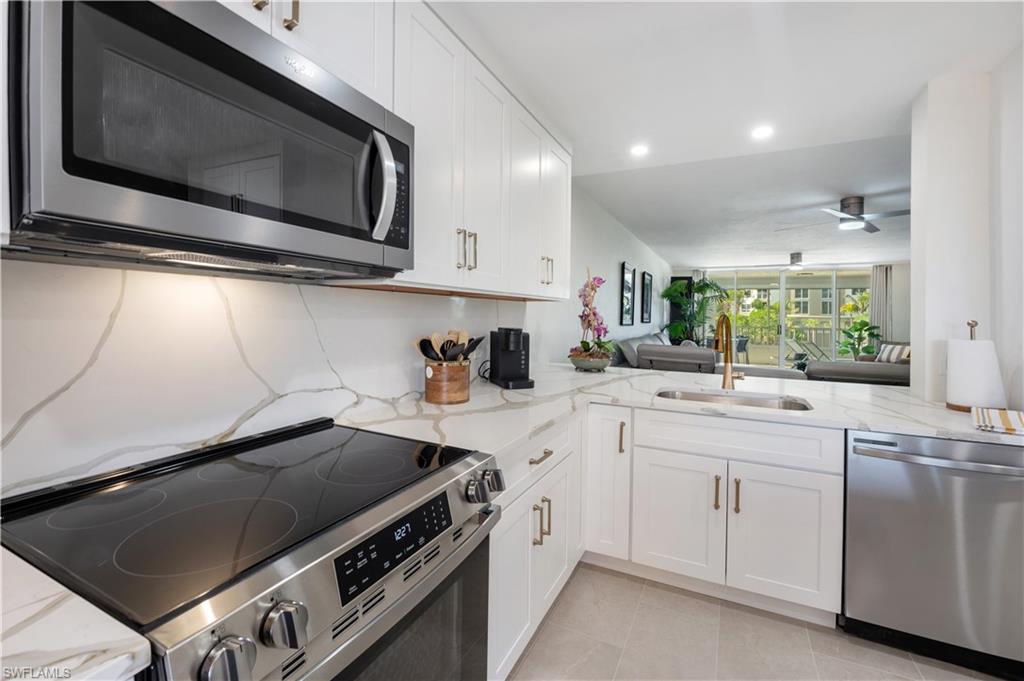 11118 Gulfshore # 203