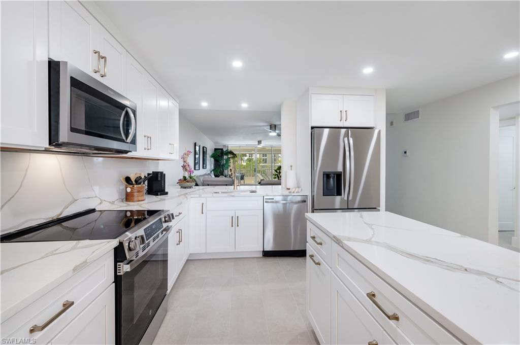 11118 Gulfshore # 203