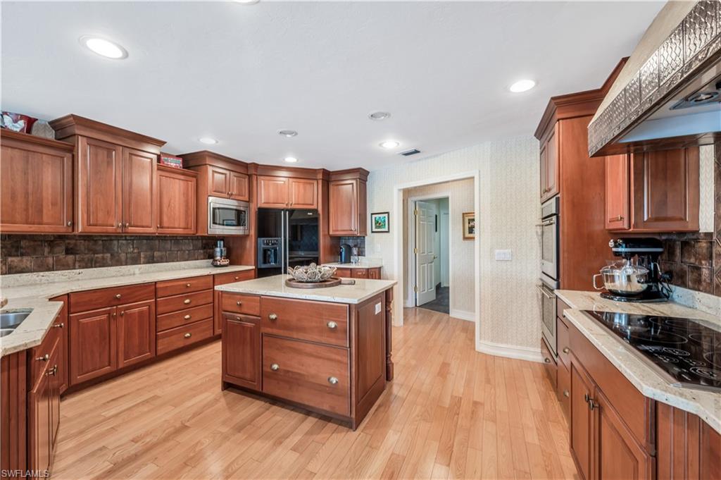 2256 Imperial Golf Co BLVD