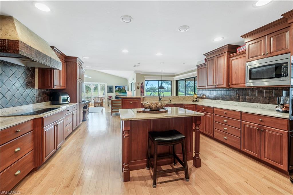 2256 Imperial Golf Co BLVD