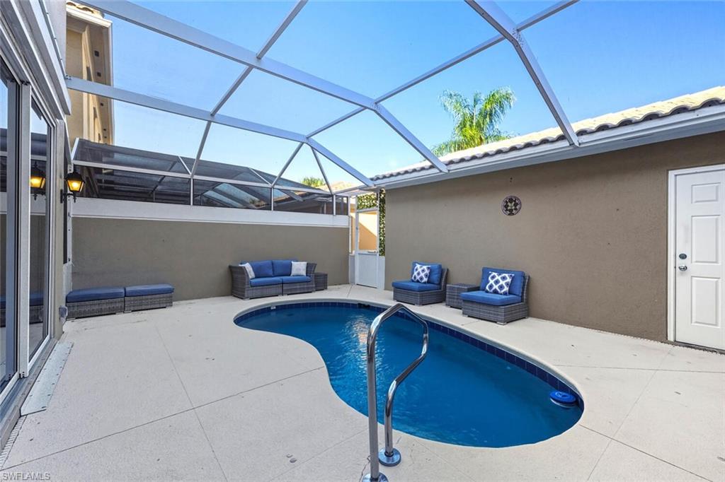 8124 Josefa WAY