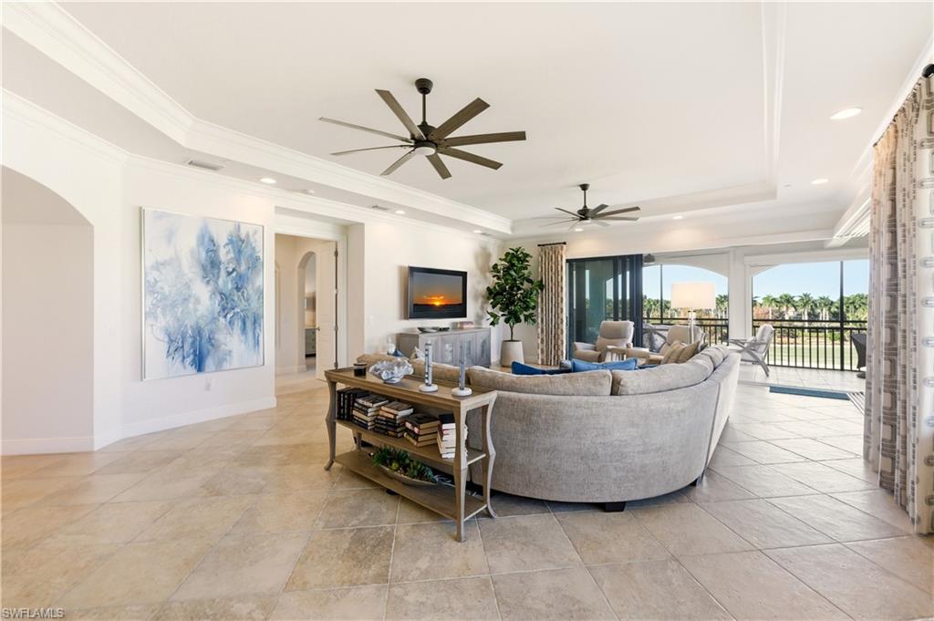 2555 Marquesa Royale LN # 1