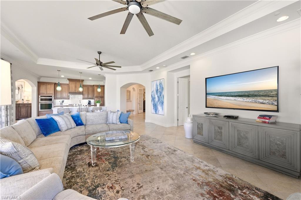 2555 Marquesa Royale LN # 1