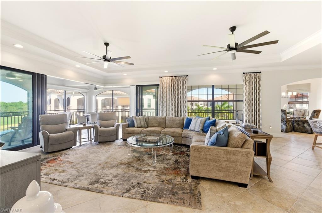 2555 Marquesa Royale LN # 1