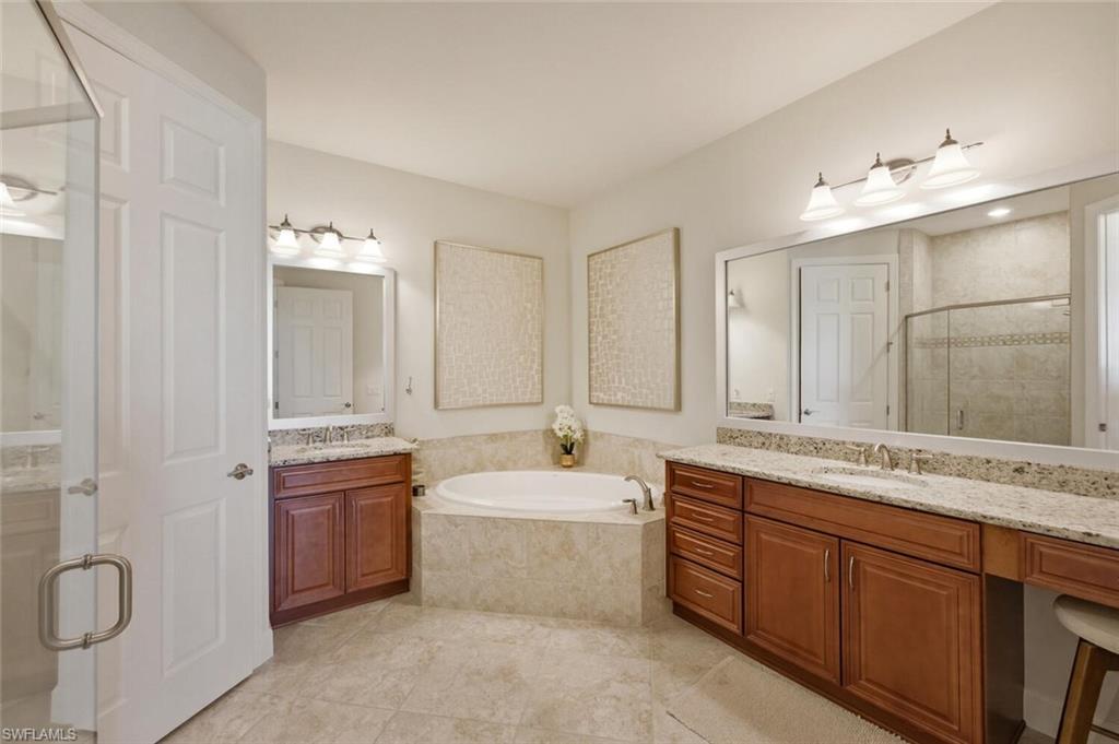 12049 Covent Garden CT 2001