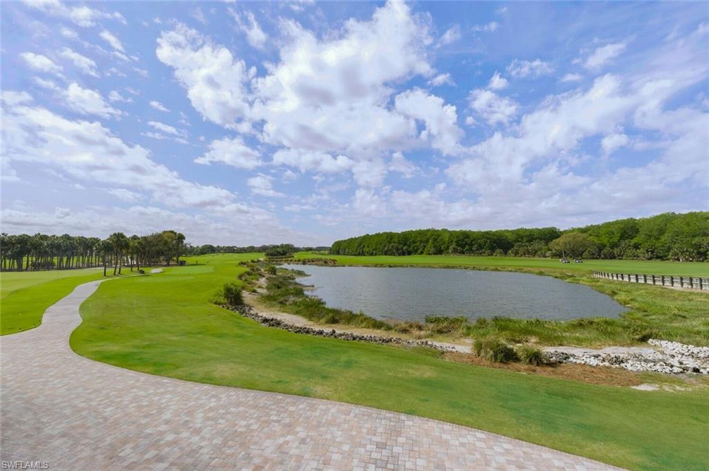 12049 Covent Garden CT 2001