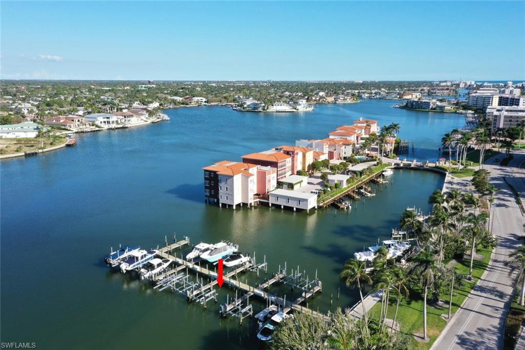 4090 Gulf Shore BLVD N