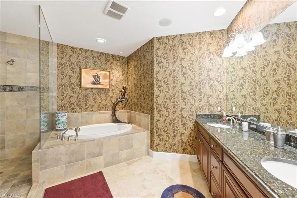 2538 Marquesa Royale LN PH 5-301