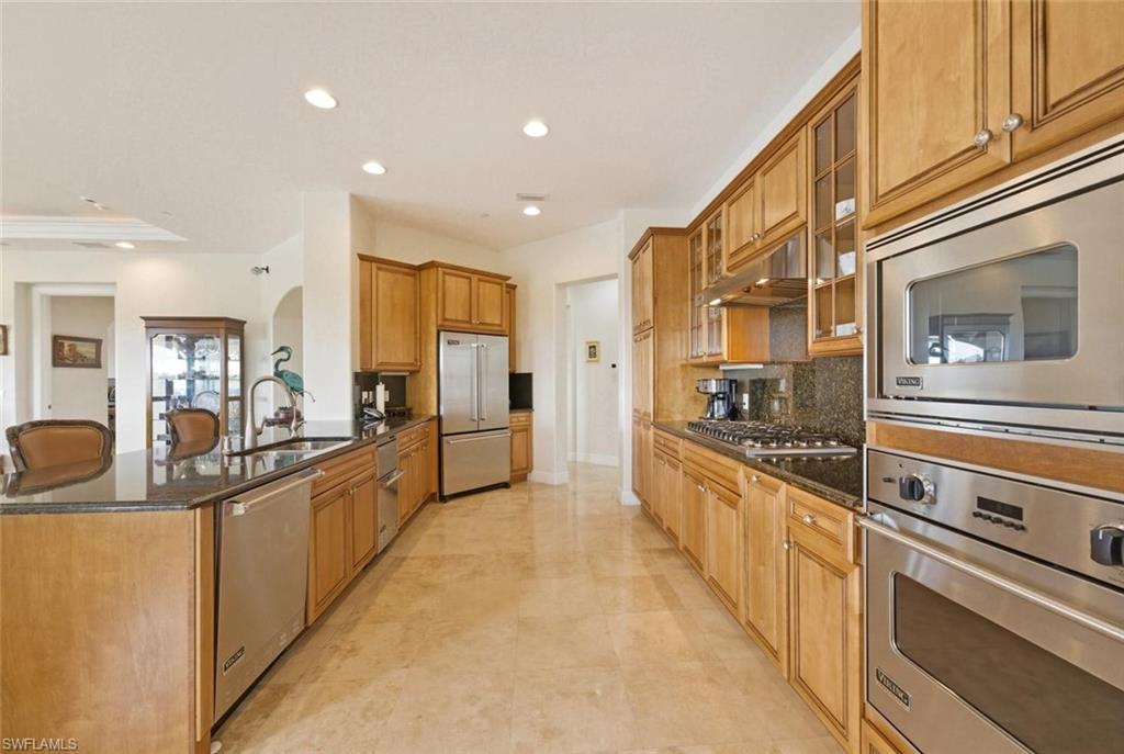 2538 Marquesa Royale LN PH 5-301