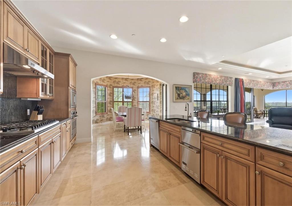 2538 Marquesa Royale LN PH 5-301