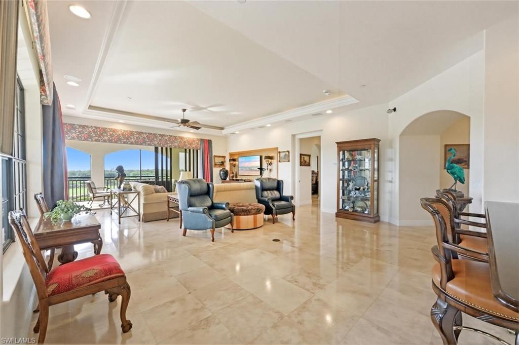 2538 Marquesa Royale LN PH 5-301