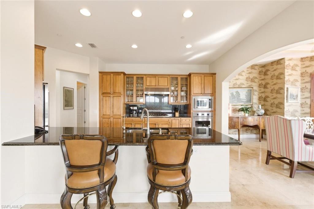 2538 Marquesa Royale LN PH 5-301
