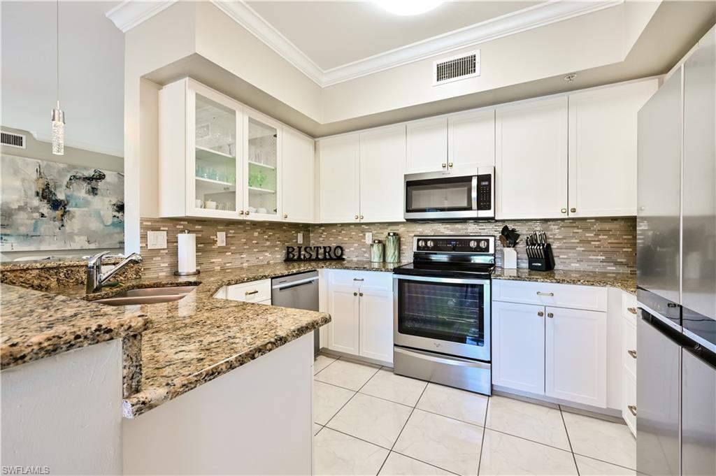 1054 Egrets Walk CIR 102