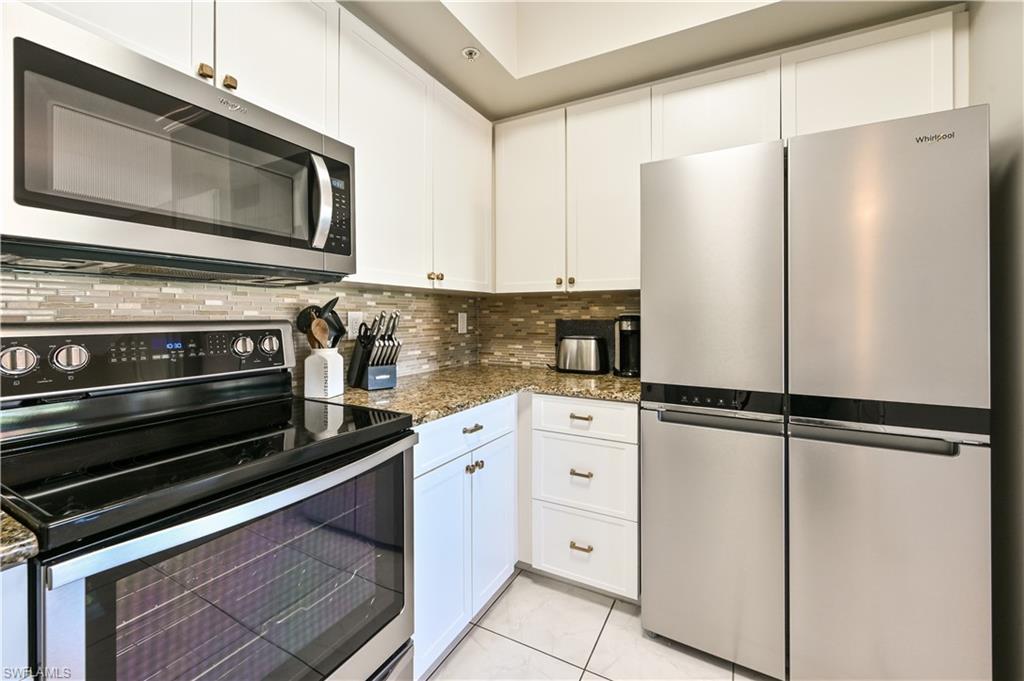 1054 Egrets Walk CIR 102