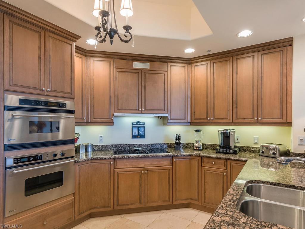 2728 Tiburon BLVD E PH-503