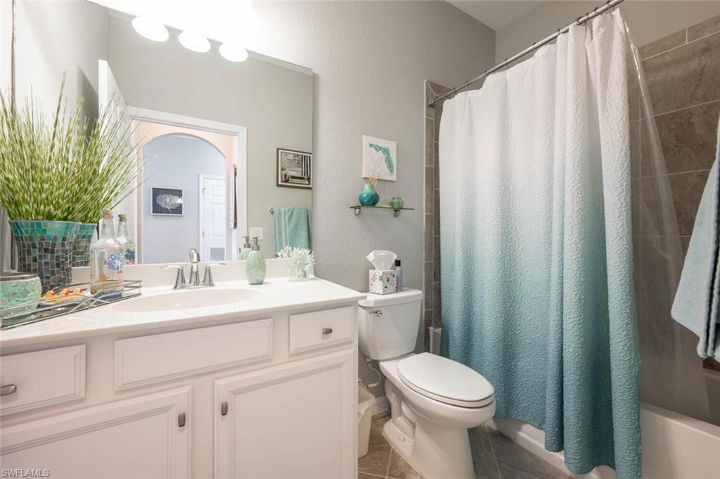 9572 Trevi CT 5045