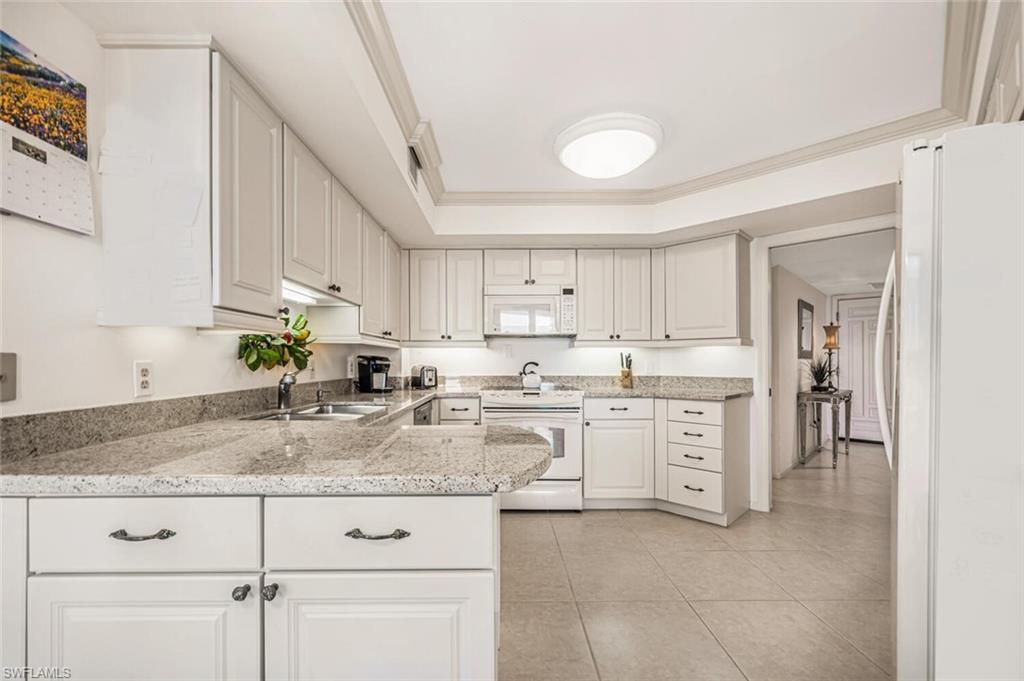 4551 Gulf Shore BLVD N 605