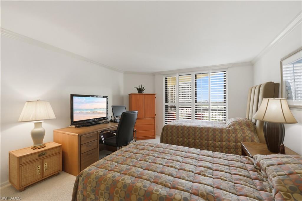4551 Gulf Shore BLVD N 605