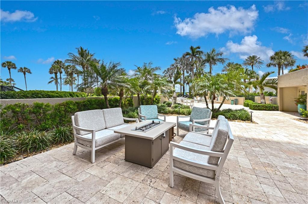 4551 Gulf Shore BLVD N 201
