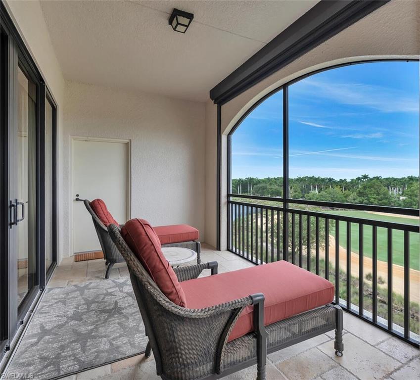 2543 Marquesa Royale LN PH 301