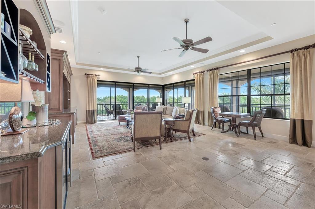 2543 Marquesa Royale LN PH 301
