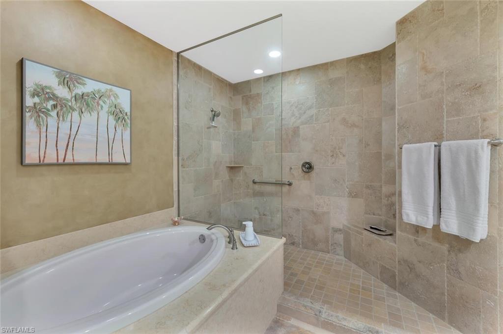 2543 Marquesa Royale LN PH 301