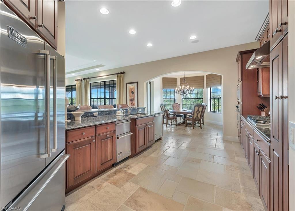 2543 Marquesa Royale LN PH 301