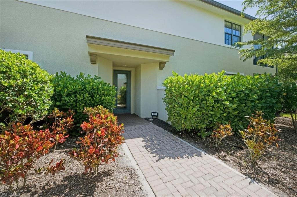 2165 Frangipani CIR 102