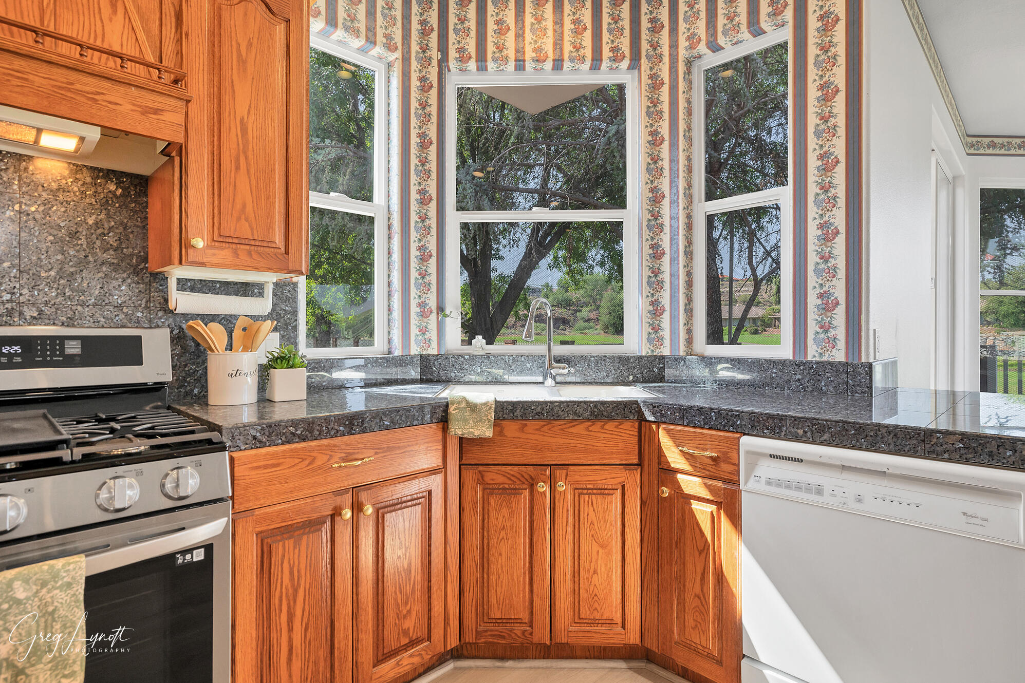 1979 W Rivers Edge LN