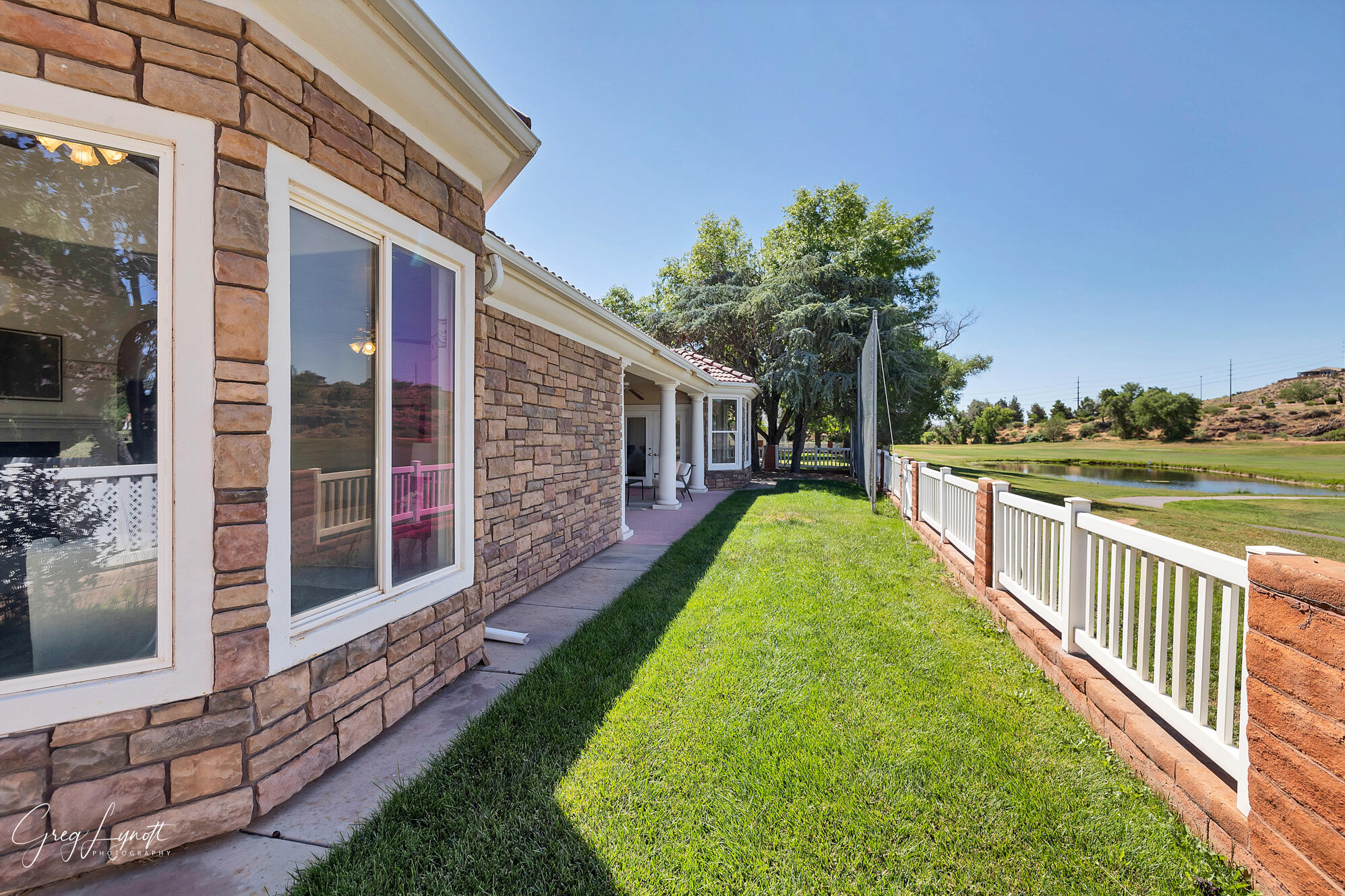 1979 W Rivers Edge LN