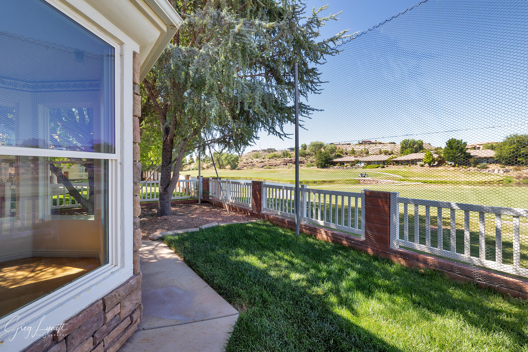 1979 W Rivers Edge LN