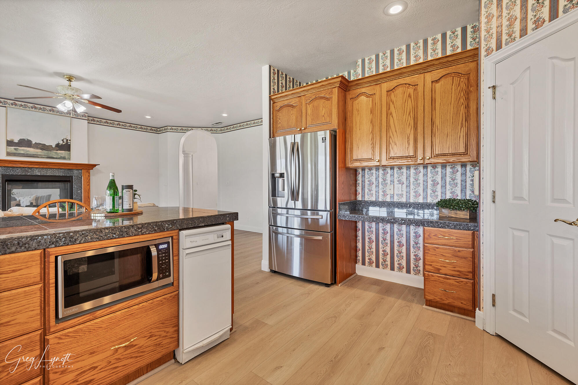 1979 W Rivers Edge LN