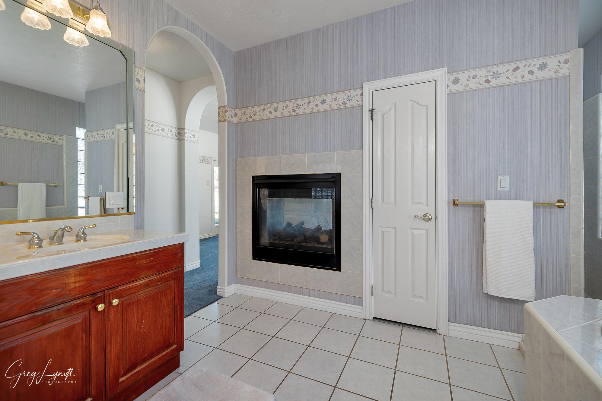 1979 W Rivers Edge LN