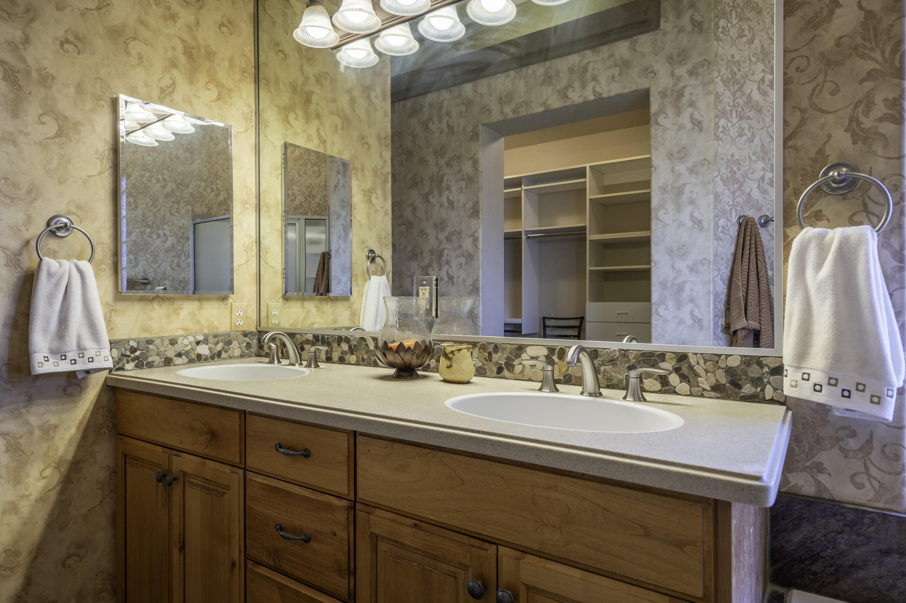 145 N Mall DR Unit: #24