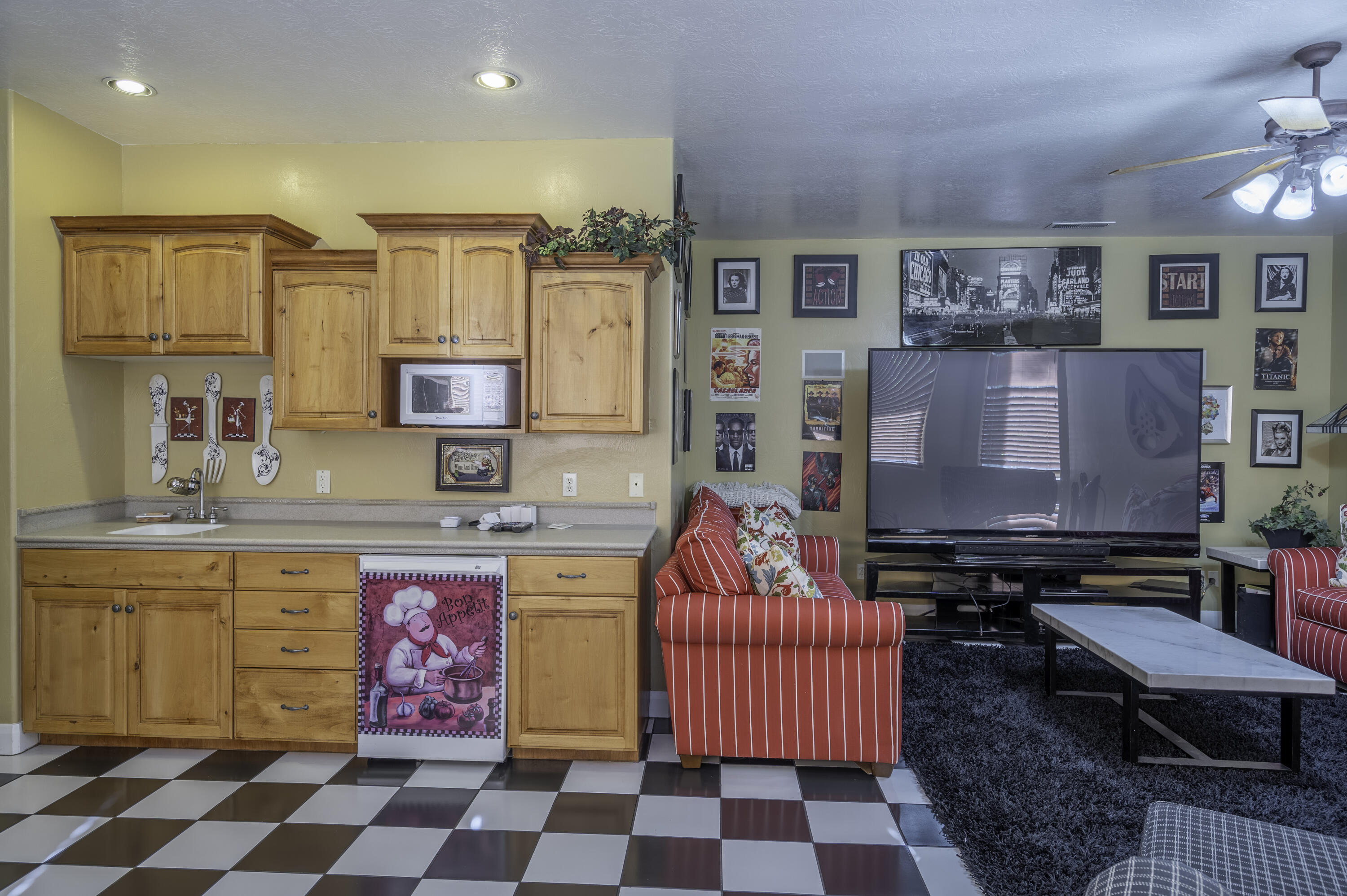 145 N Mall DR Unit: #24