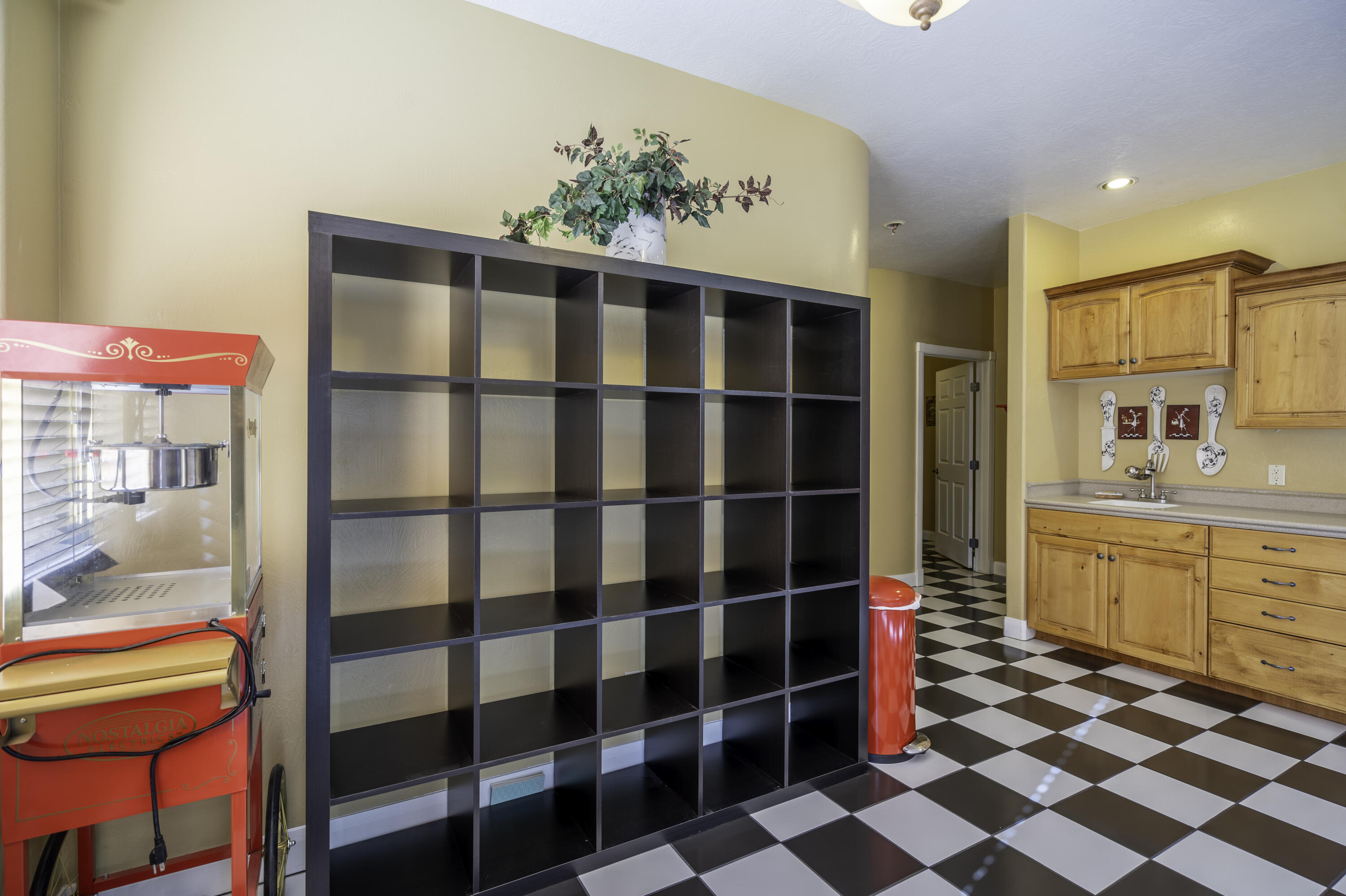 145 N Mall DR Unit: #24