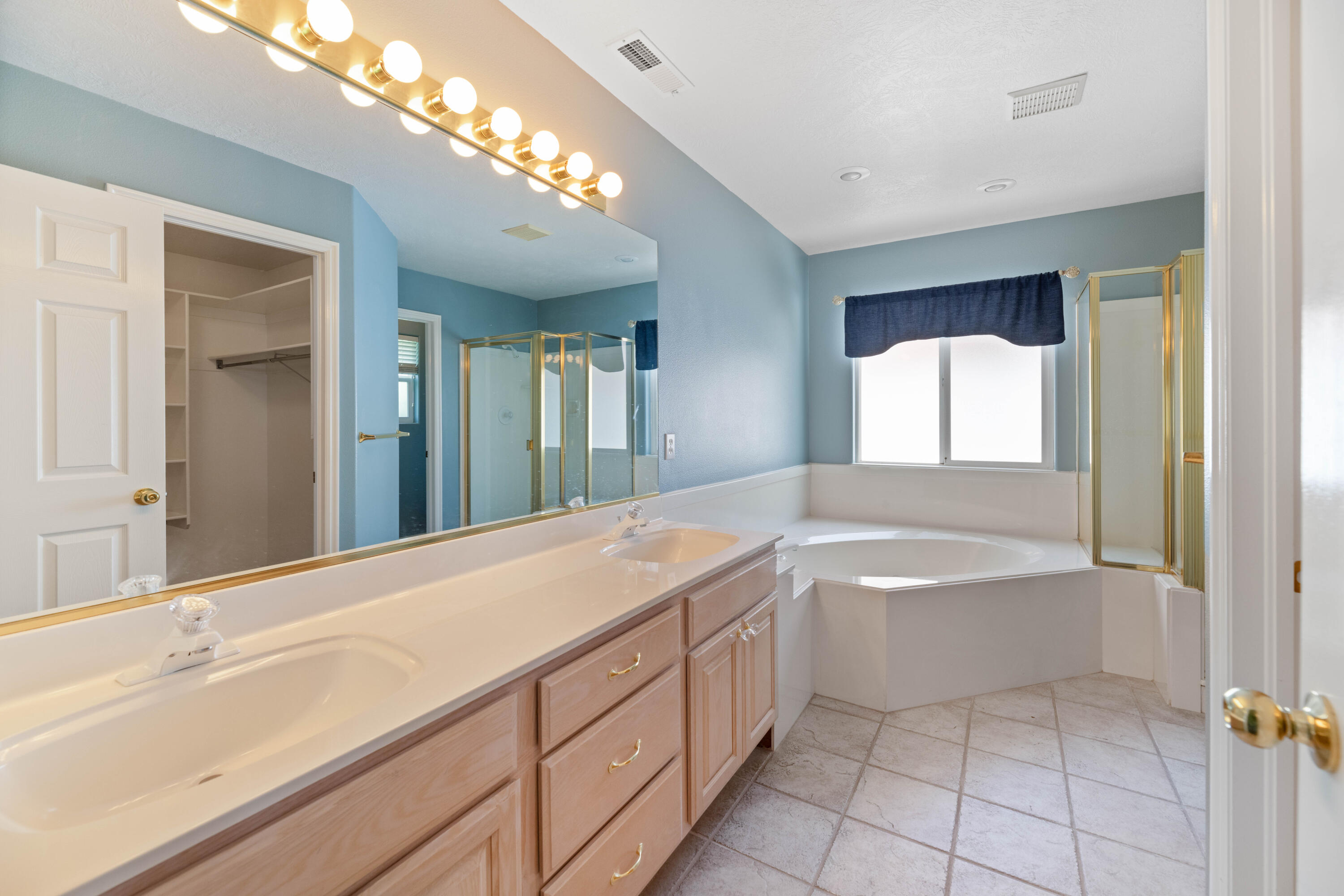 1825 W Mathis Park Unit: #33