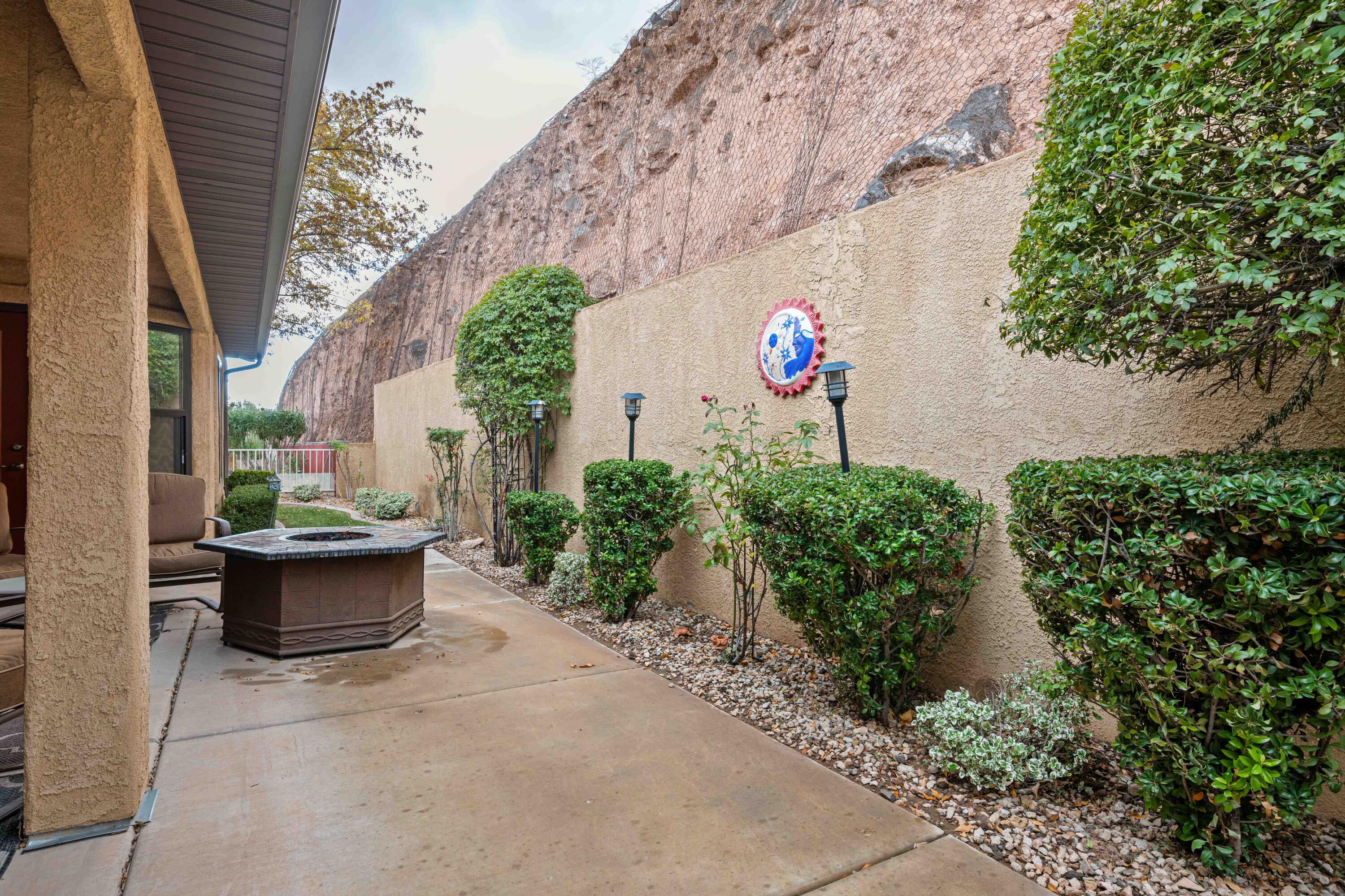 445 N Northridge Ave